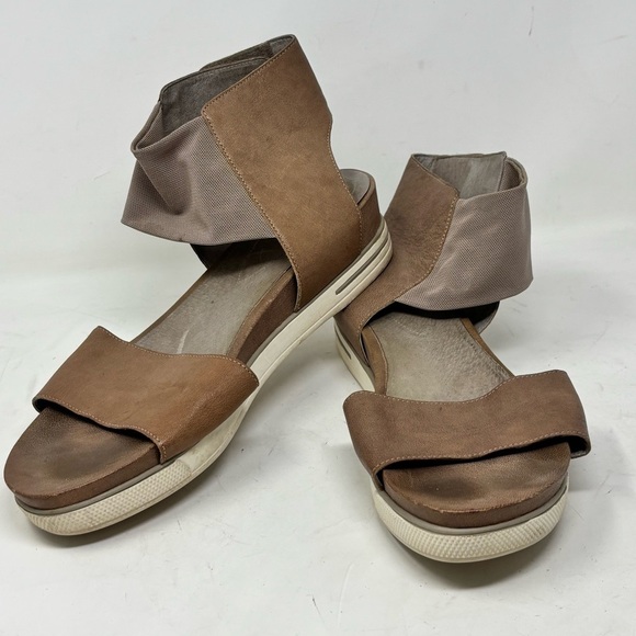 EILEEN FISHER Women’s Quartz Tan SPREE SPORT Sandal Adjustable Ankle Strap Sz 11 - Picture 3 of 12